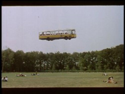 In de bios in '77: Peter en de vliegende autobus