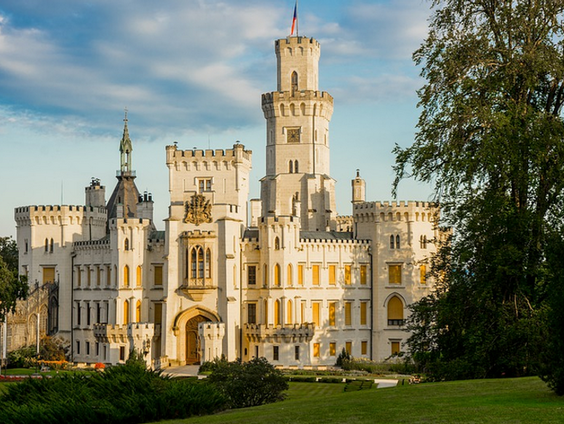 Koning komt uit zijn paleis!