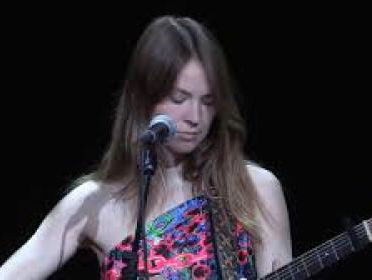 Iris Penning wint de Nekka-liedjeswedstrijd