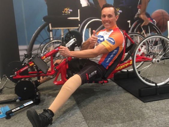 Handbiker Tim gaat binnen twee dagen het hele Pieterpad af!