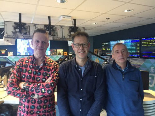 Hersengymnastiek met twee luisteraars in de studio