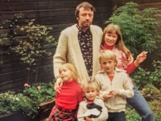 Alexander Moody over zijn moeder Wieteke van Dort