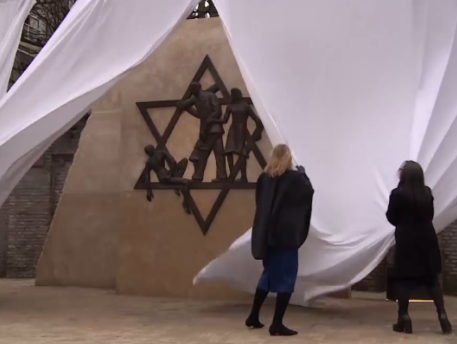 Joods monument onthuld in Den Haag