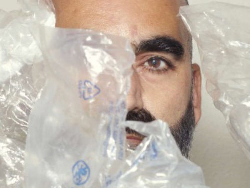 Stop Plastic Maand: 1000 dagen plastic verzamelen tentoonstelling