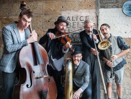 Rogier Bos van de Wereldband over succes op het Fringe Festival in Edinburgh