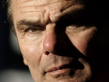 Korea in rep en roer om de middelvinger van Sjinkie Knegt