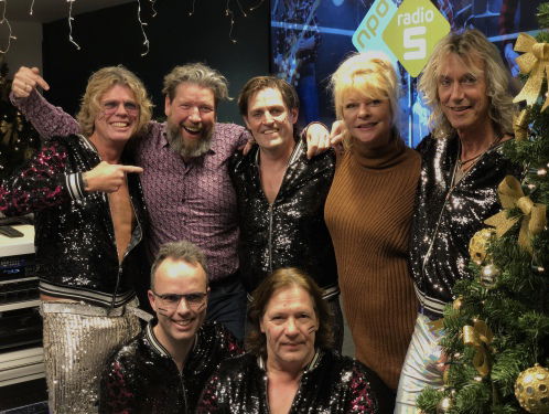 De MAX! Kantoorsessies met The Glamrocks!