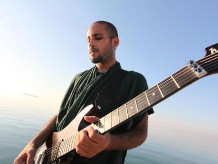 Muzikant Rami Sidky zit al een jaar vast in Egypte zonder reden en jij kan hem helpen!