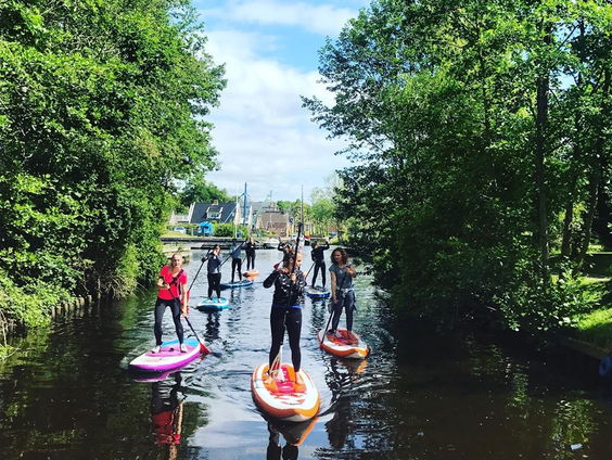 Elske Wind van Sup Centre Fryslan aan de telefoon over de populariteit van Suppen!