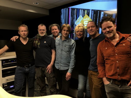 De MAX! Kantoorsessies met Her Majesty!