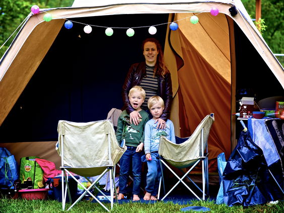 Joris zoekt vakantie op een bijzondere camping