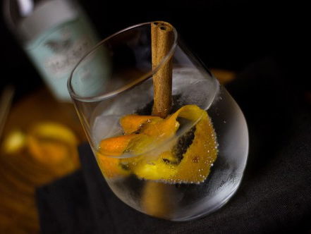 Justin maakt gin van Berenklauw