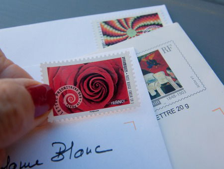 Wensen voor Weesper ouderen worden vervuld met Wensenbus