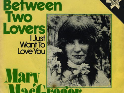 Torn between two lovers - Mary McGregor