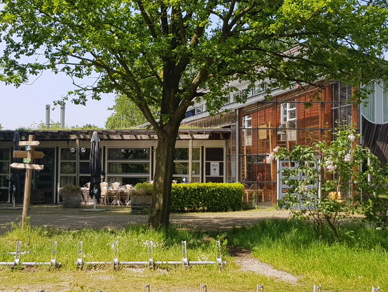 Een halve eeuw duurzaamheid op De Kleine Aarde