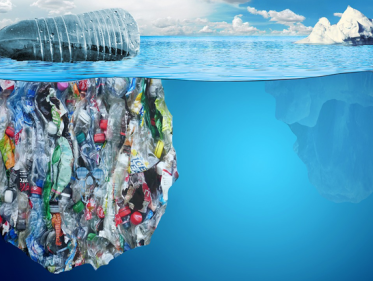 Strandtenthouder over troep op Scheveningen