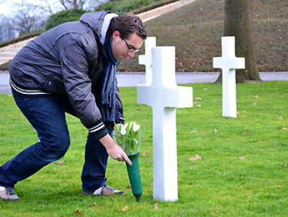 Vrijwilliger zoekt foto bij 10.000 omgekomen Amerikanen Margraten