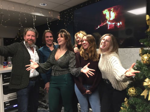 De MAX! Kantoorsessies met Lilith Merlot!