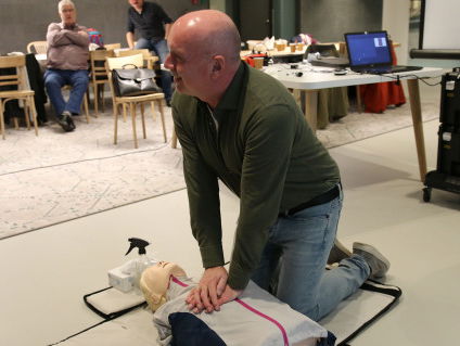 Open Huis leert reanimeren van de Hartstichting