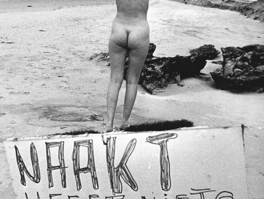 In 1972 gaan we op naakt vakantie naar het buitenland