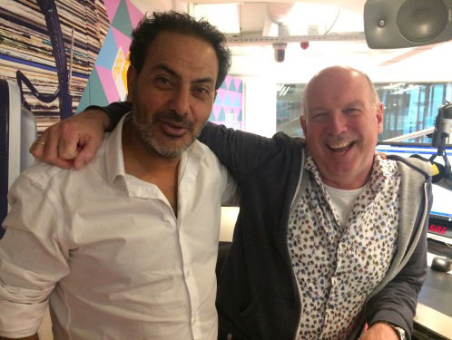 Kefah gek op taal. ‘Wist je dat het eerste schrift boekhouding was?’