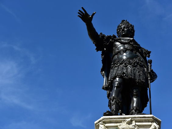 Over Augustus: van Gaius tot verhevene