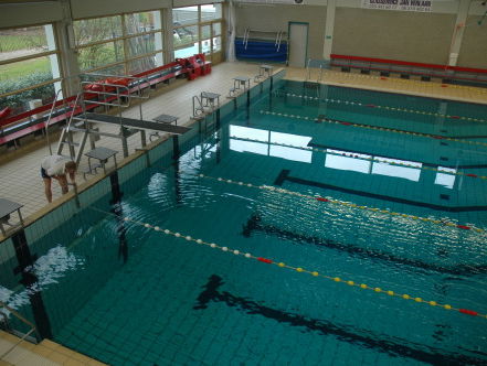 49-jarige man gaat beginnen met zwemles