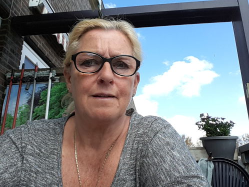 Rita zoekt haar biologische vader Freek Huyzer