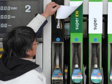 E10, het klinkt als een compleet nieuw soort brandstof,maar is dat het ook?