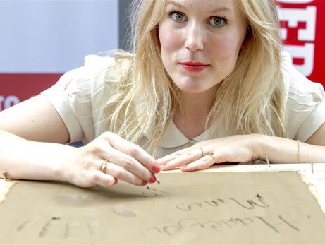 Hadewych Minis over het geheim van zelf liedjes schrijven