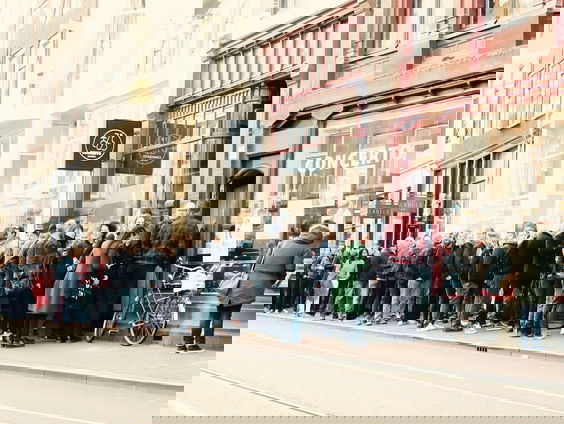 De legendarische platenzaak ‘Concerto’ bestaat 65 jaar en zoekt álle medewerkers die ooit in de platenzaa ...