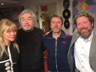 Beatles special - White Album + 2 leden Analogues