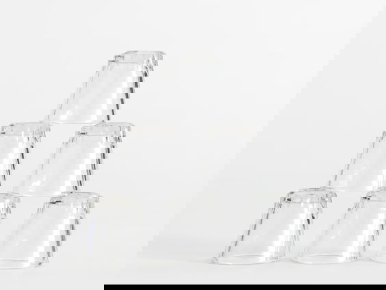 HZD: Moet je glazen rechtop of ondersteboven in de kast zetten?