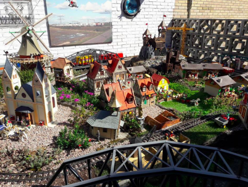 Wim Waleboer opent morgen Playmuseum in Schoondijke