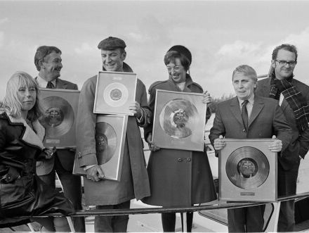 Top 40-hits voor televisiesucces Ja Zuster Nee Zuster