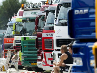 Kijken naar de mooiste vrachtwagens op het Truckstarfestival