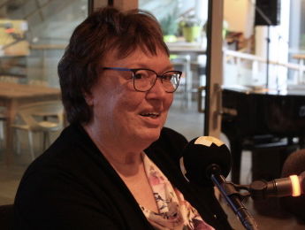 Bep Simons zoekt vriendin Victoire