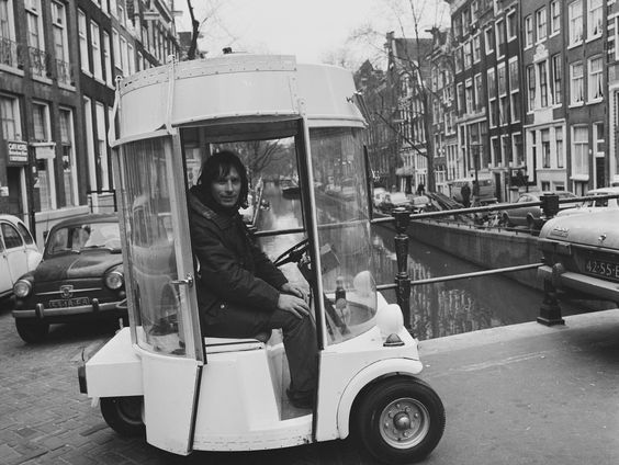 De Witkar wordt in 1974 geïntroduceerd