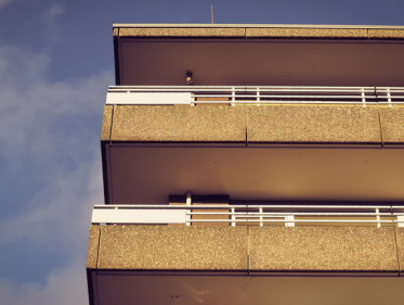 Balkons zijn ver over datum