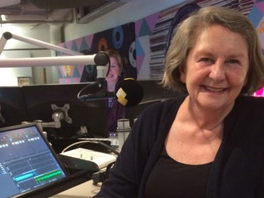 1/4 - Laatste trend ‘opvoedmaffia’; draagdoekmoeders