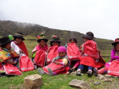 Een weeskind zet zich in voor kansarme kinderen in Peru