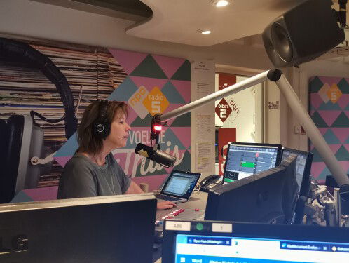 Frans Pluimaekers vertelt over zijn prentjes verzameling