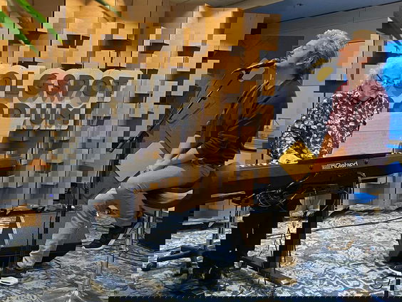 Volgspot Podium: 'Sammy' door Maarten Heijmans en Nico van der Linden