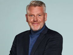 Sybrand Niessen over vakantieman