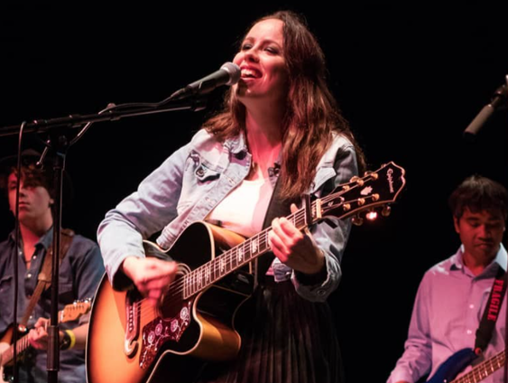 Savanna stond op de stip van Popstars, Henkjan ontmoet haar 10 jaar later!