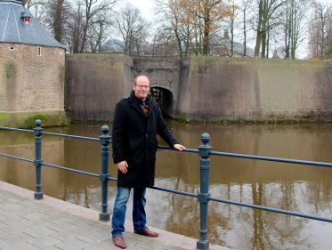 Marcel Vos blaast verhaal van Turfschip van Breda nieuw leven in