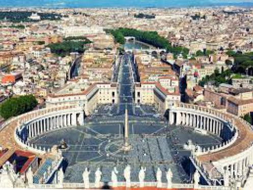 Vaticaankenner Stijn Fens over Pauselijke boek