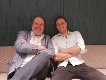 Bernd van den Bos, pianist bij Vette pech van Paul de Leeuw