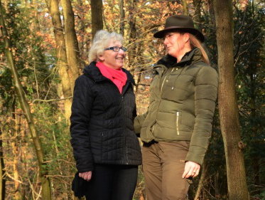 Boswachter Martine Dubois met haar moeder op stap