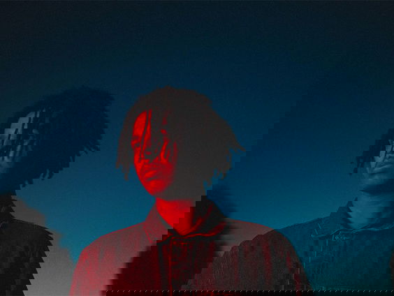 Friese rapper Faske over zijn nieuwe liedje 'Jij belt mij alleen als je dronken bent'